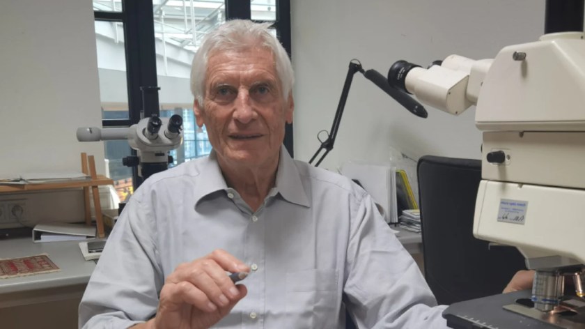 Dieses Bild hat ein leeres alt-Attribut; sein Dateiname ist prof.-walter-lang.webp.